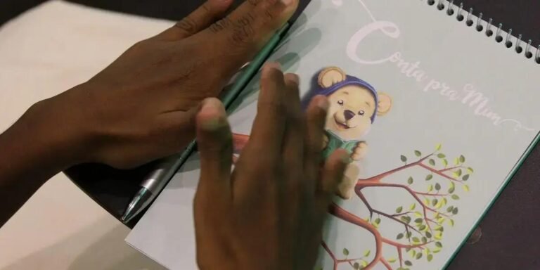 Desigualdade racial e educacional entre idosos negros e brancos no Brasil