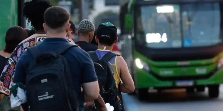 Rio de Janeiro: Passagem de ônibus chega a R$ 5 a partir deste domingo