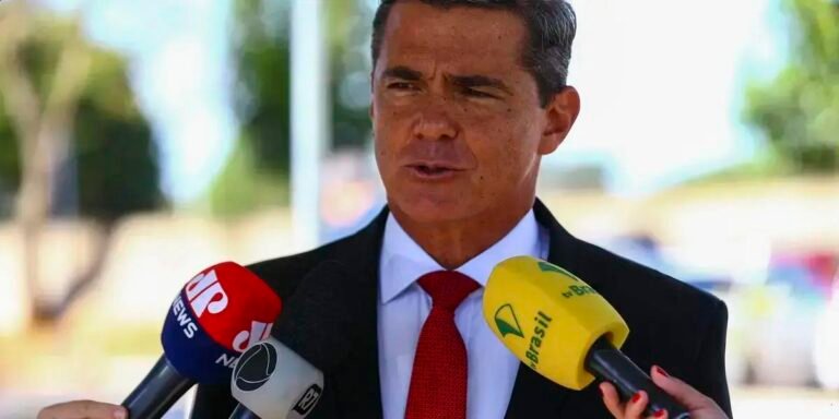 Exército confirma possibilidade de visita íntima a general na prisão