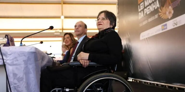 Justiça do Ceará torna réus quatro suspeitos de campanha de ódio contra Maria da Penha