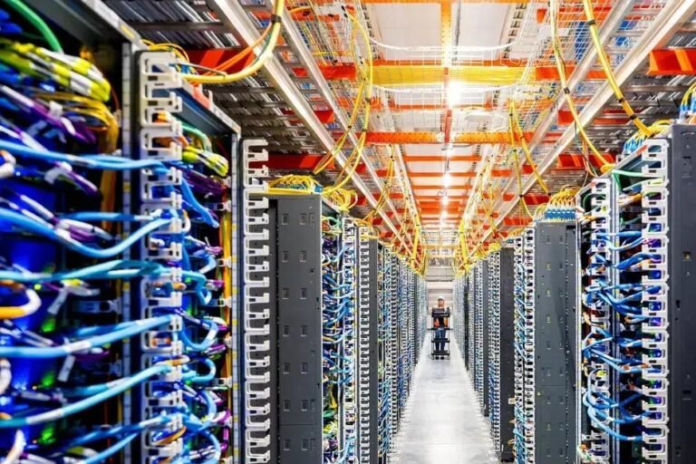 Coalizão empresarial pressiona Congresso por incentivo a data centers